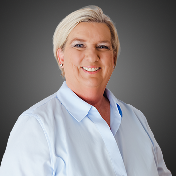 Melissa Young Headshot